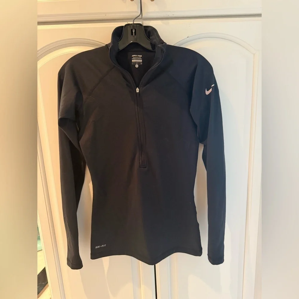 Nike Long Sleeve Pullover half zip Dri-fit running
